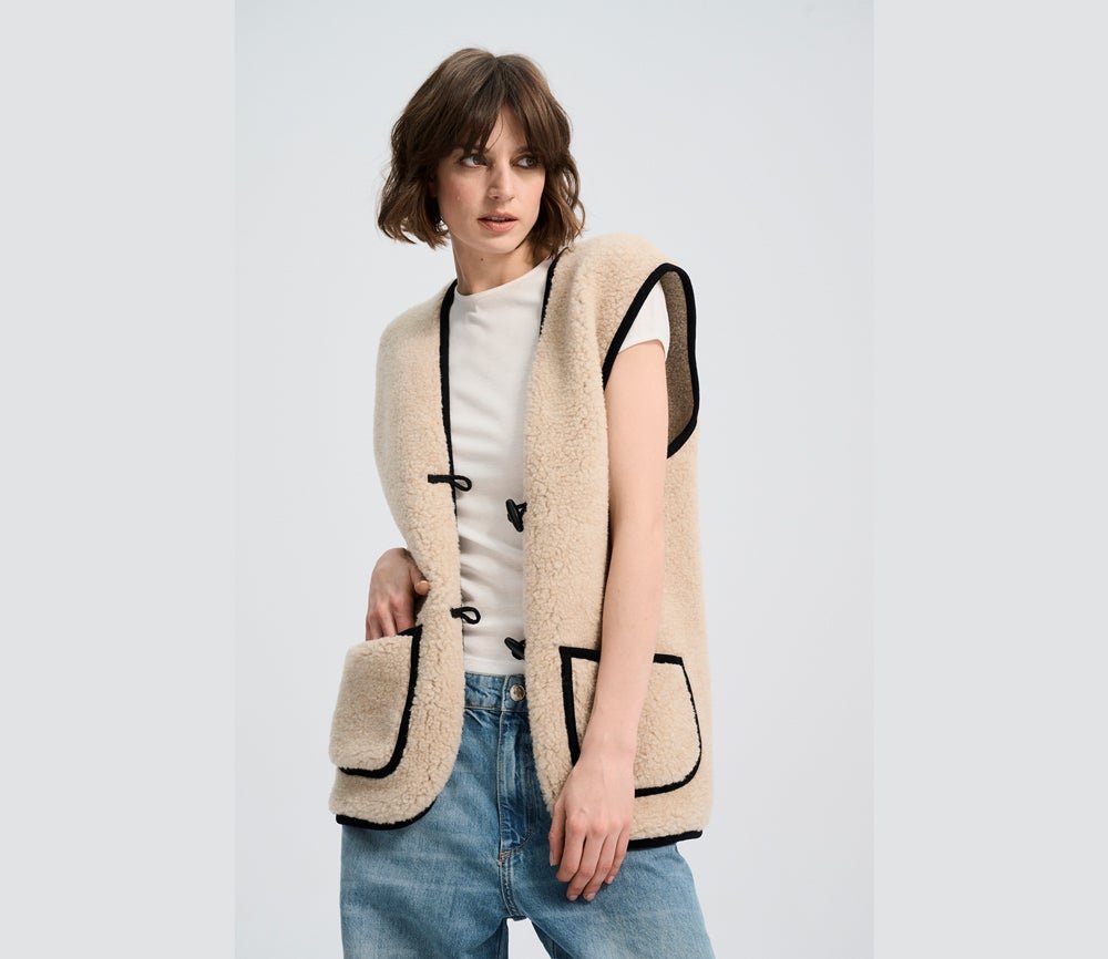 Alwero - ALPEN 2.0 Weste aus Wolle | Sandy Brown - ROSA ECK - Beige, Braun, Sand