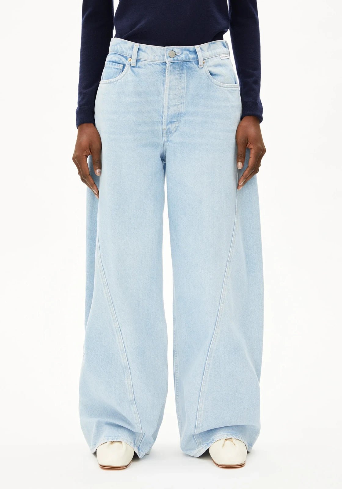 ARMEDANGELS - AALTHEA Barrel Jeans • barrea - Hose - ROSA ECK