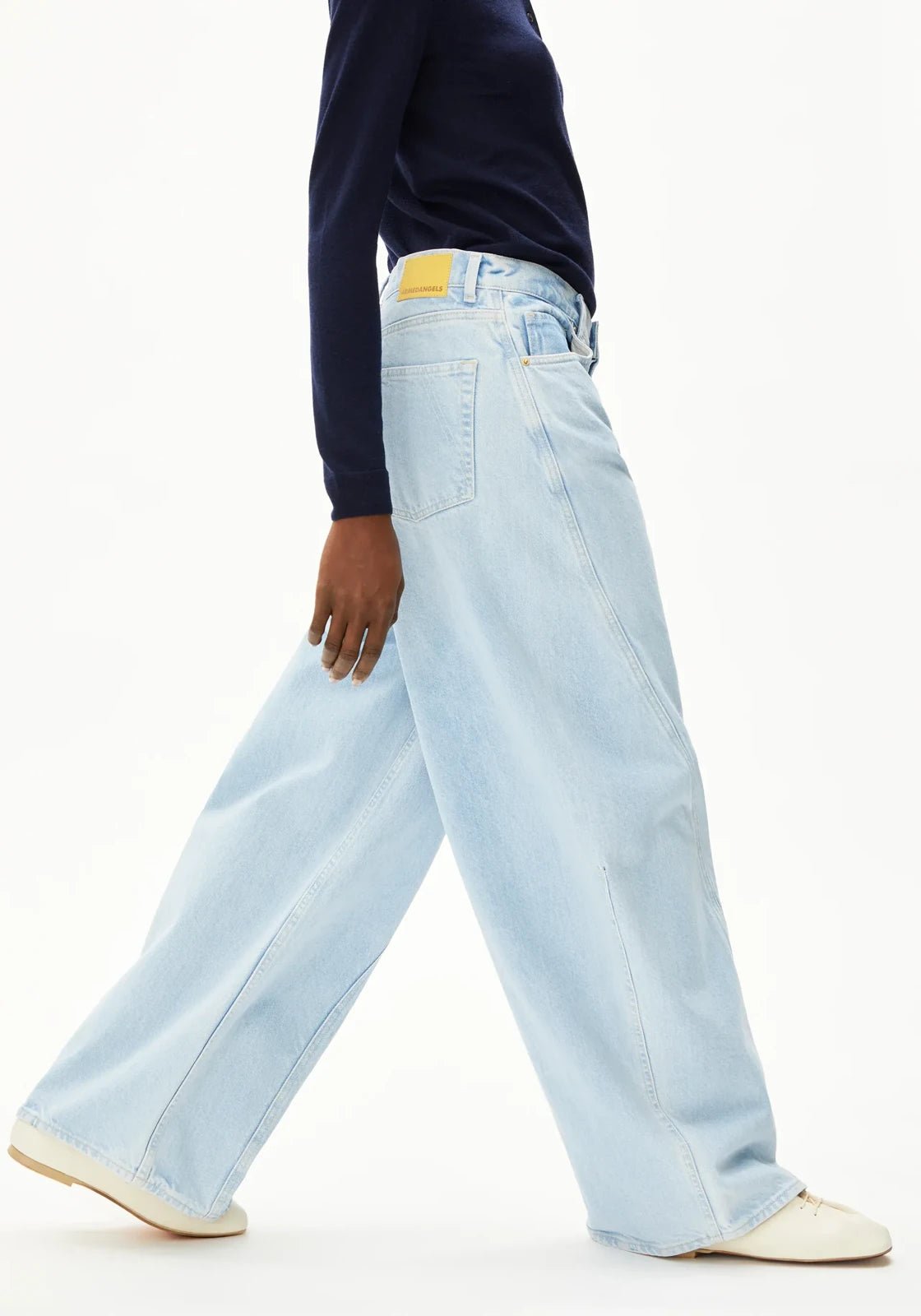 ARMEDANGELS - AALTHEA Barrel Jeans • barrea - Hose - ROSA ECK