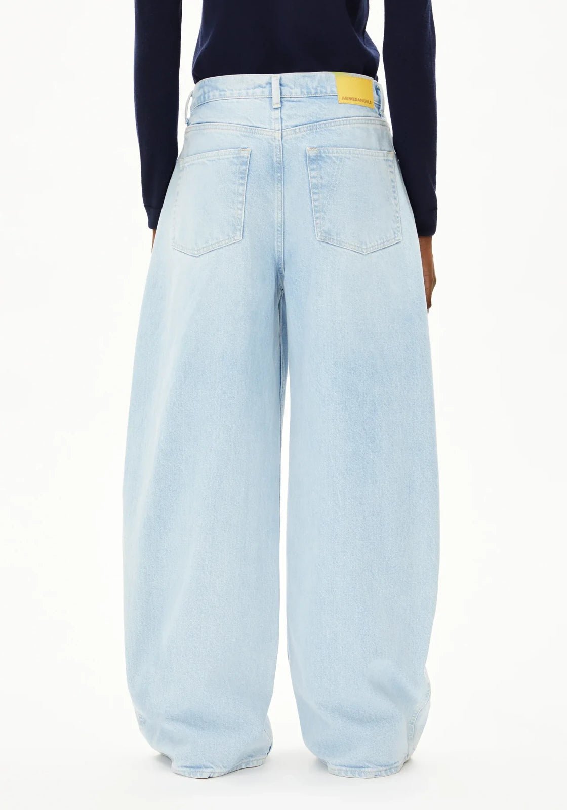 ARMEDANGELS - AALTHEA Barrel Jeans • barrea - Hose - ROSA ECK