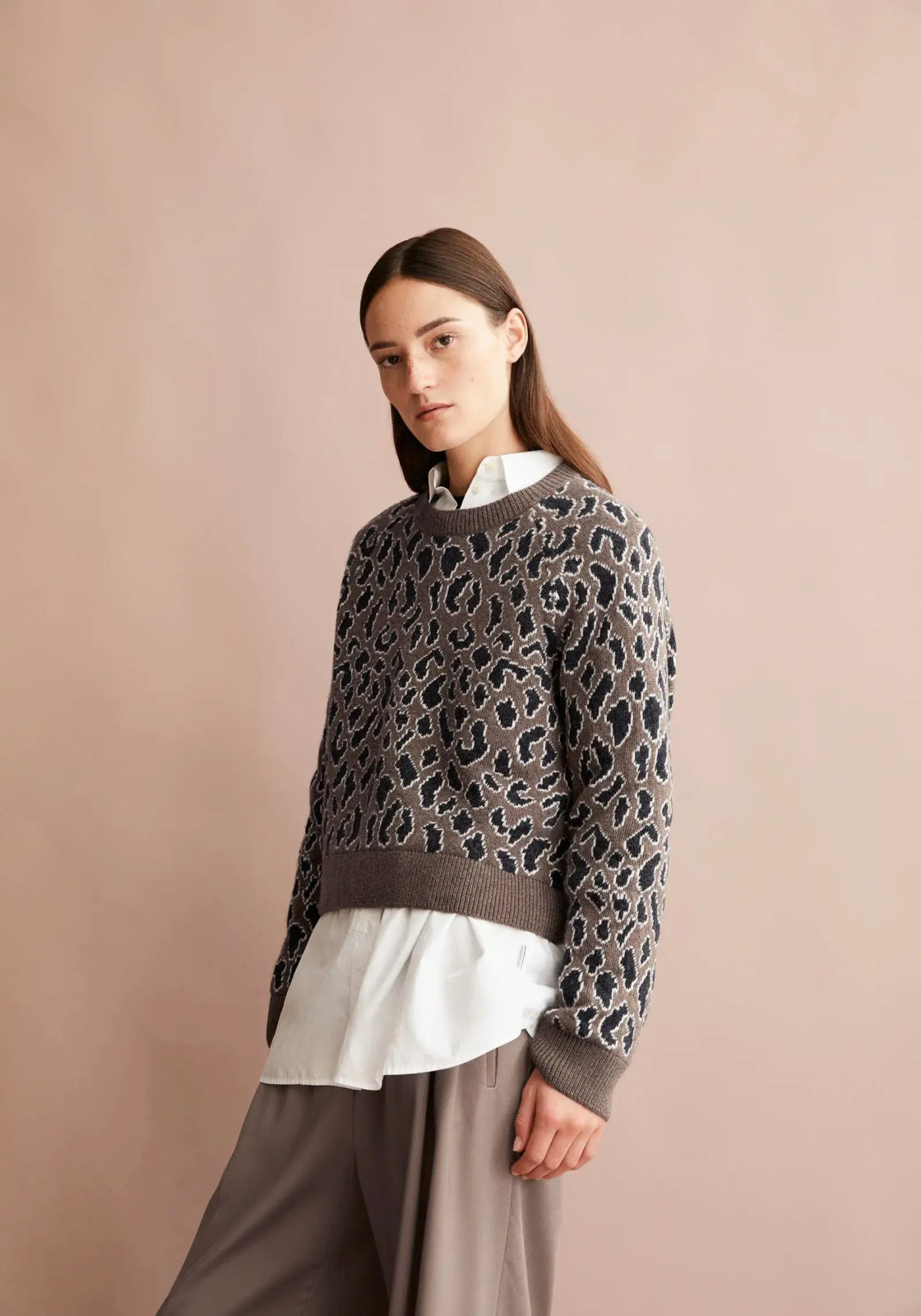 ARMEDANGELS - DILIRIAA LEOPAA Strickpullover • walnut cream - ROSA ECK Concept Store