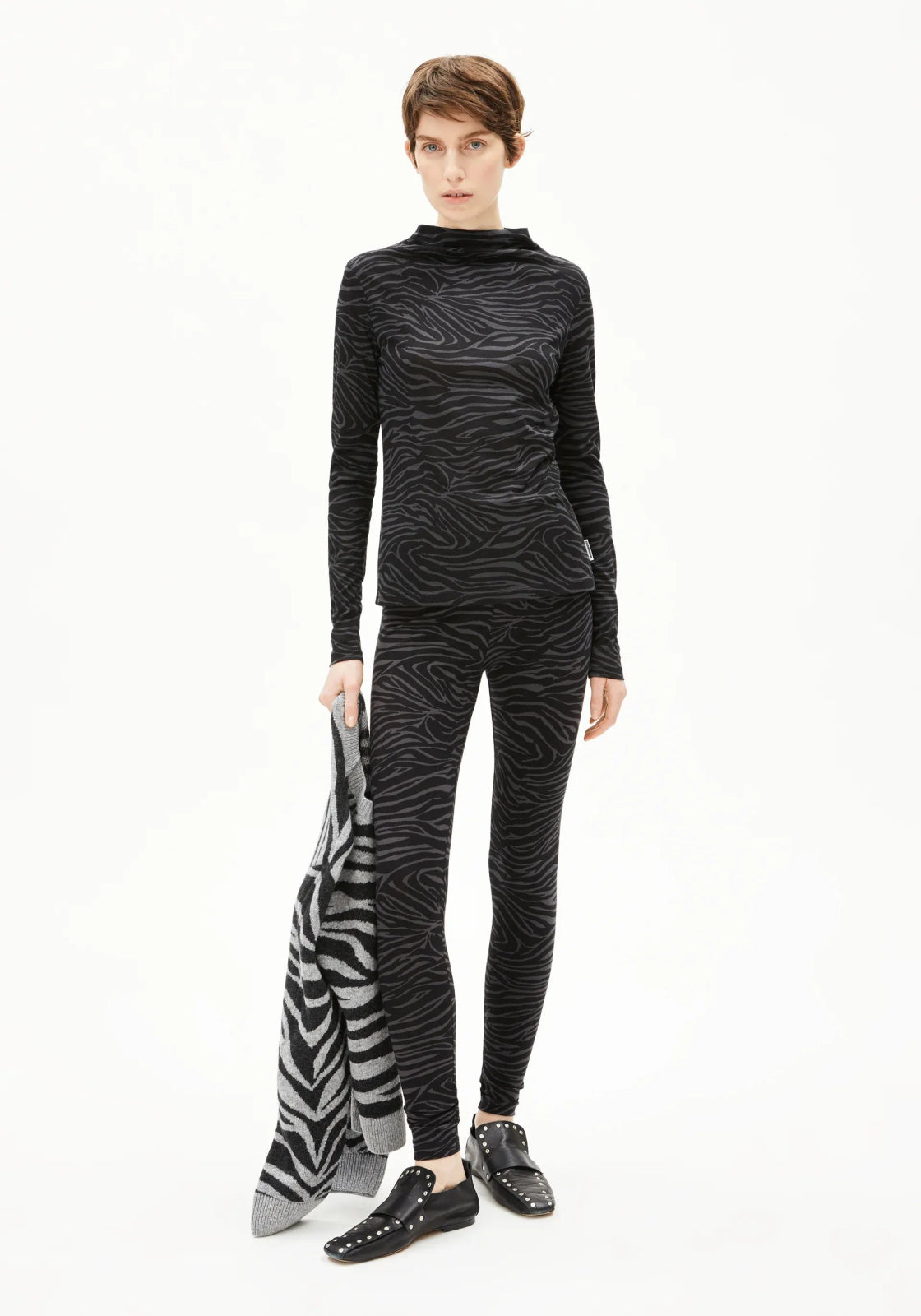 ARMEDANGELS - FARIBAA ZEBRARAA Hose • black - Hose - ROSA ECK