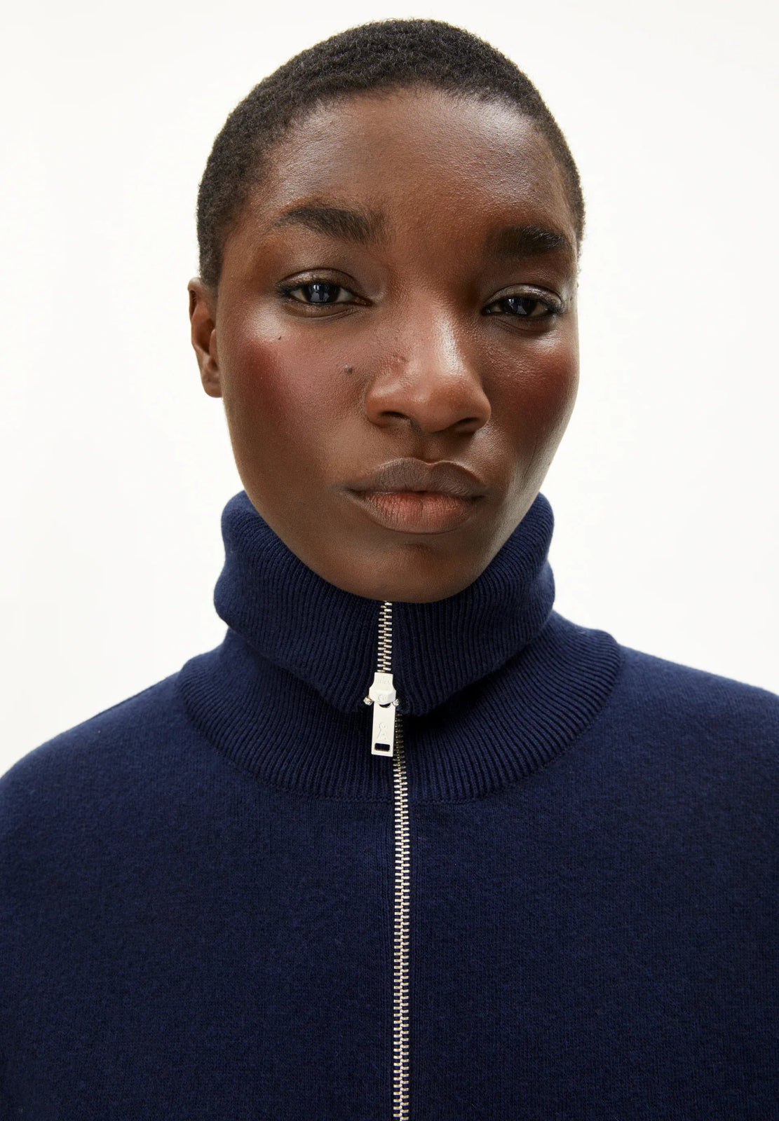 ARMEDANGELS - JOANIAAS Strickjacke • Tinted Navy - Pullover - ROSA ECK