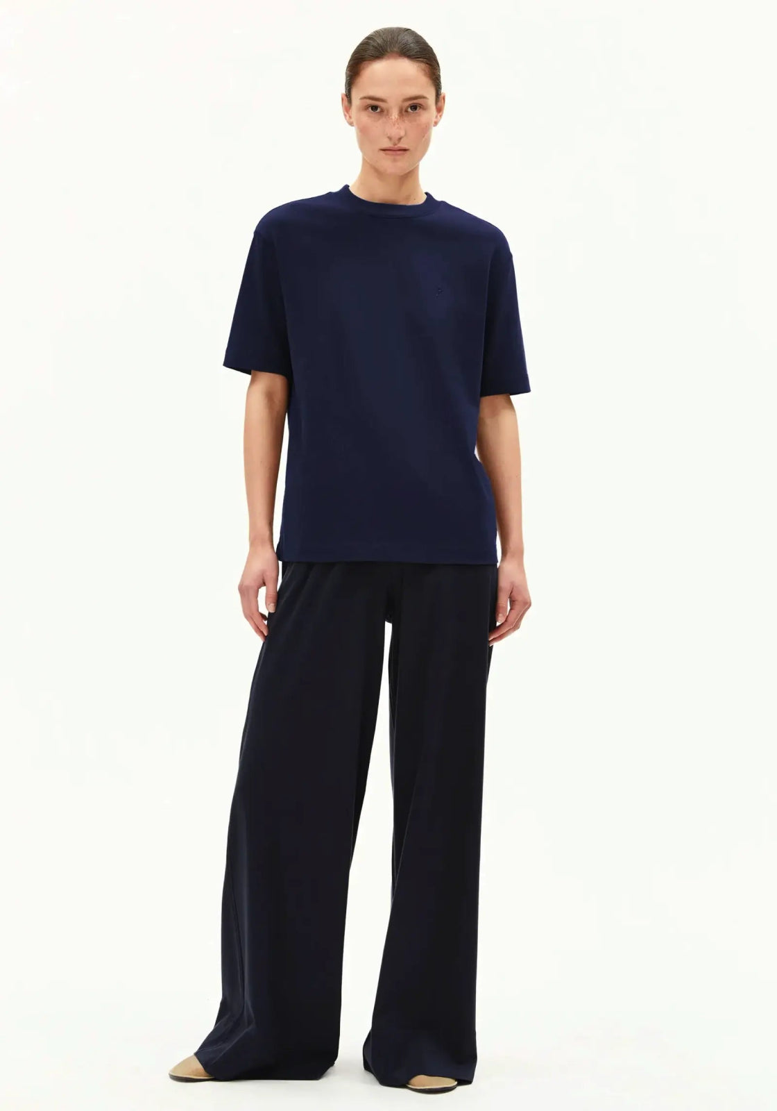 ARMEDANGELS - TARJAA Heavyweight T‑Shirt • tinted navy - ROSA ECK Concept Store