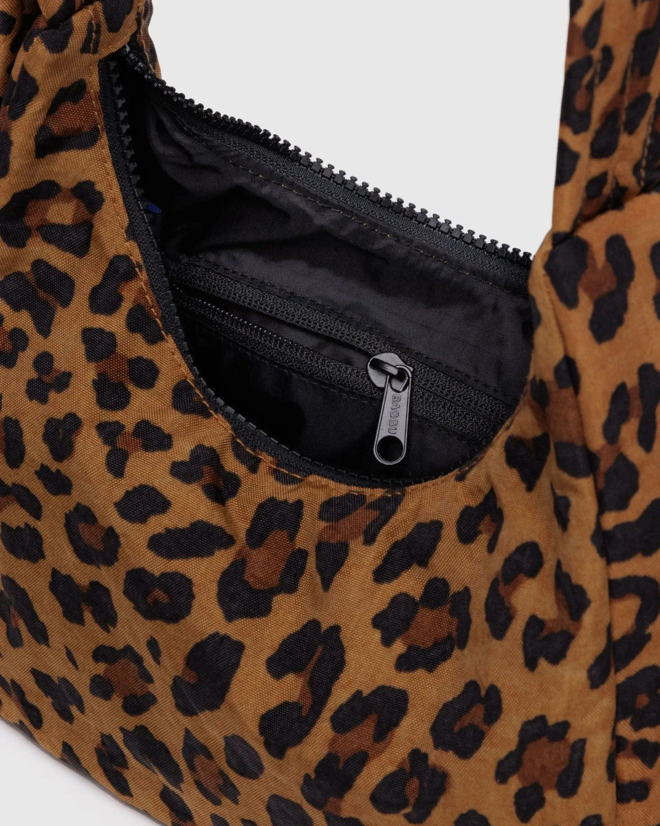 BAGGU - MINI NYLON SHOULDER BAG Schultertasche • Leopard - Schultertasche - ROSA ECK Concept Store