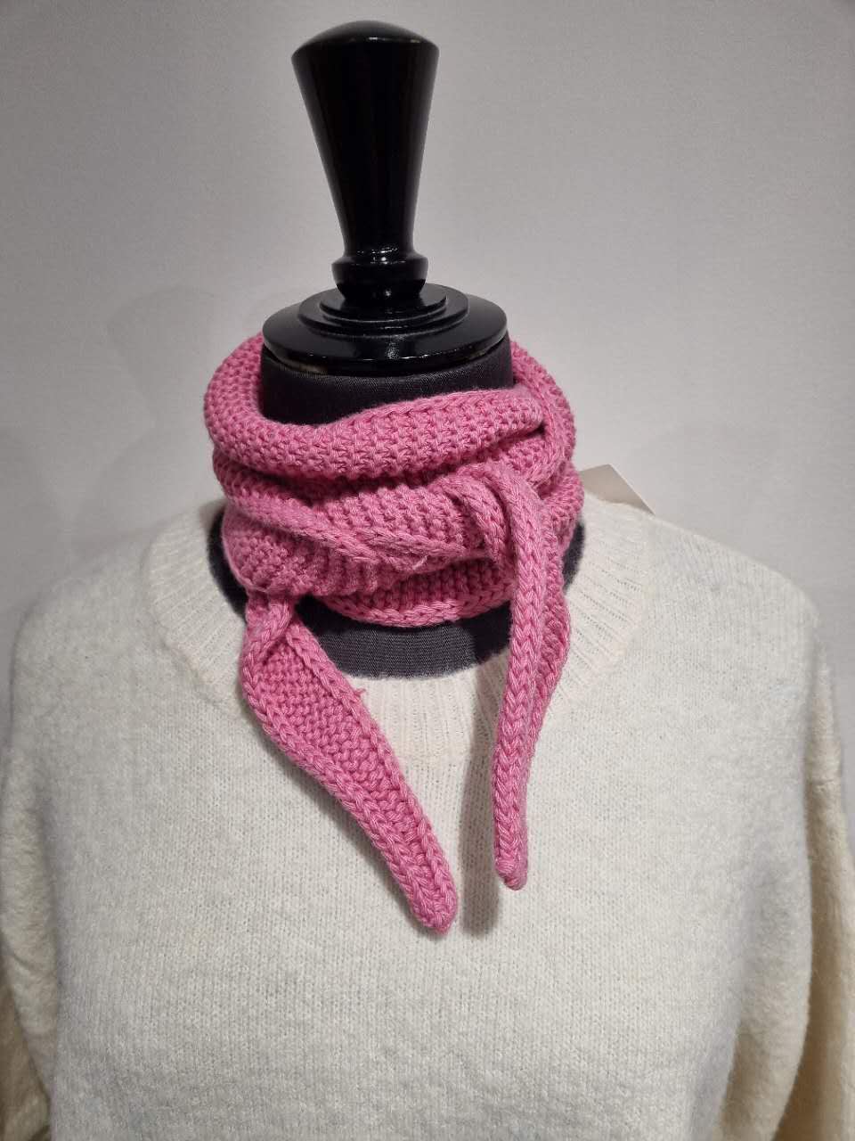 Calie Paris - Kleiner Strickschal • Kaki - Schal - ROSA ECK