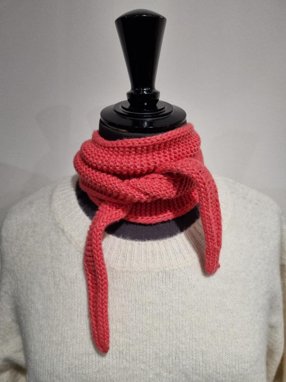 Calie Paris - Kleiner Strickschal • Schokolade - Schal - ROSA ECK