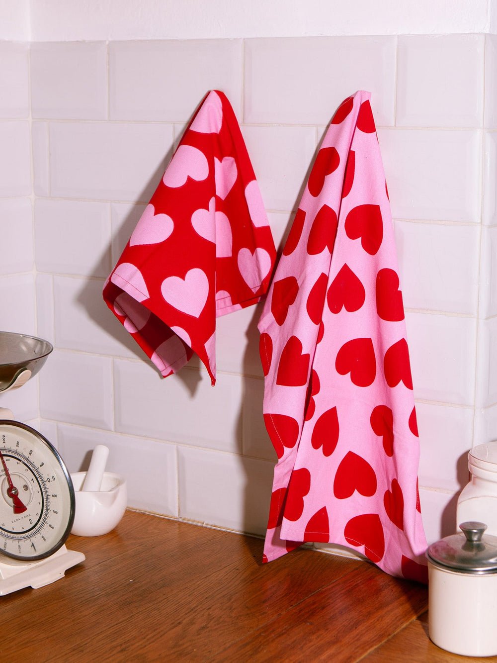 DOIY - LOVE Set mit 2 Geschirrtüchern - ROSA ECK - Herz, Rosa, Rot
