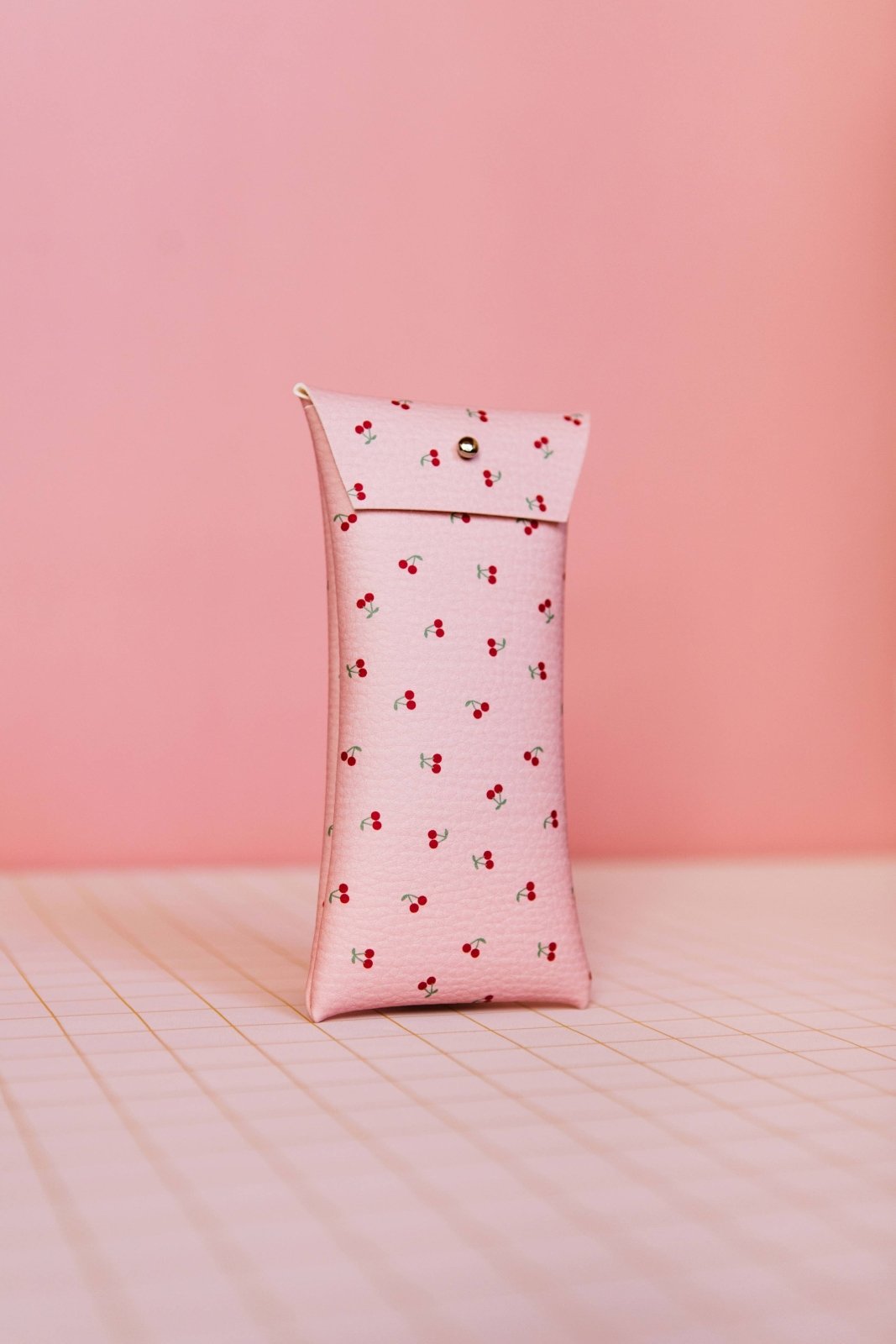 ECKE - CEREZAS Brillen - Etui • Kirschen - Pink - Brillen - Etui - ROSA ECK Concept Store