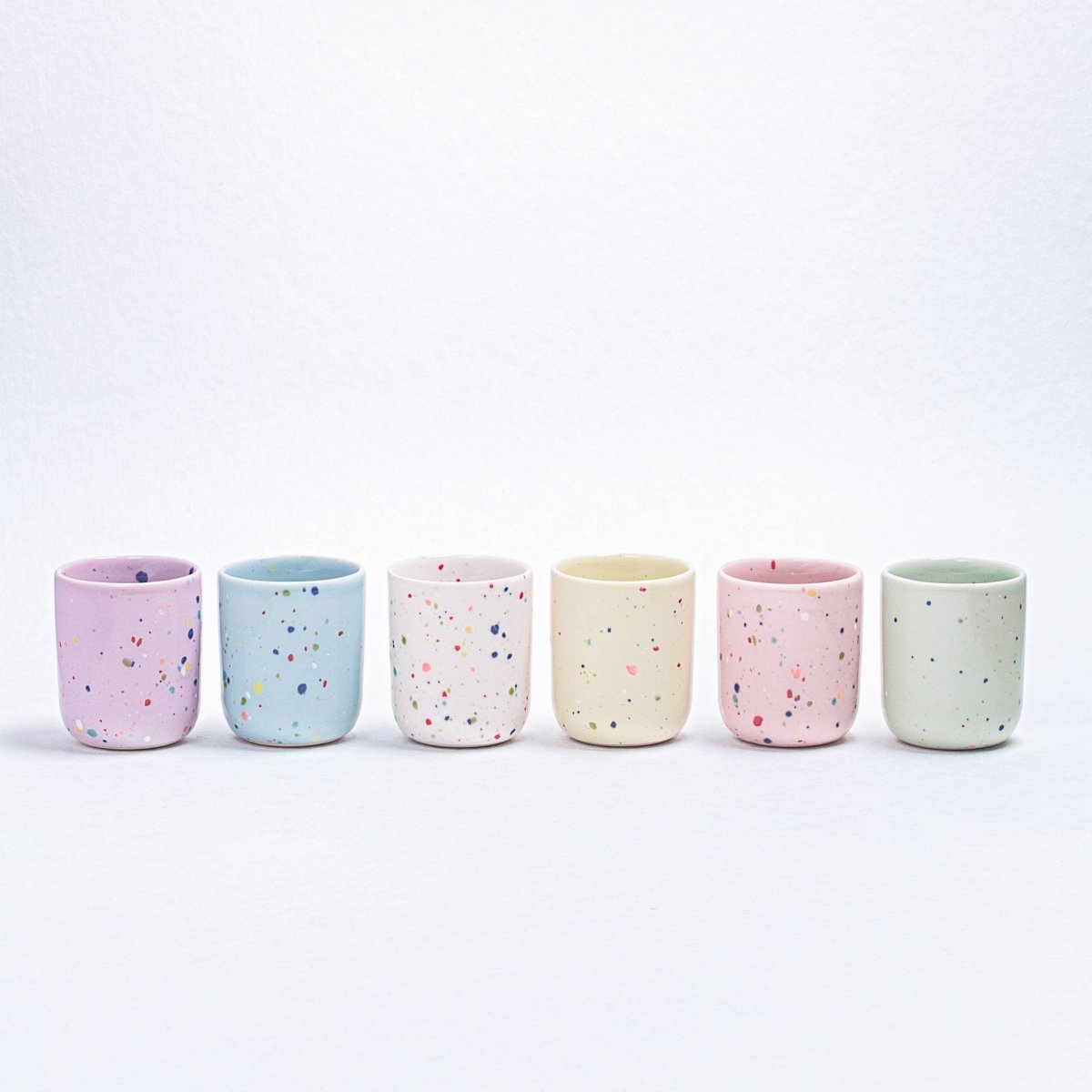 Egg Back Home - NEW PARTY Espressotasse/Eierbecher (Ø 5 cm) Gelb - ROSA ECK - Gelb, ,