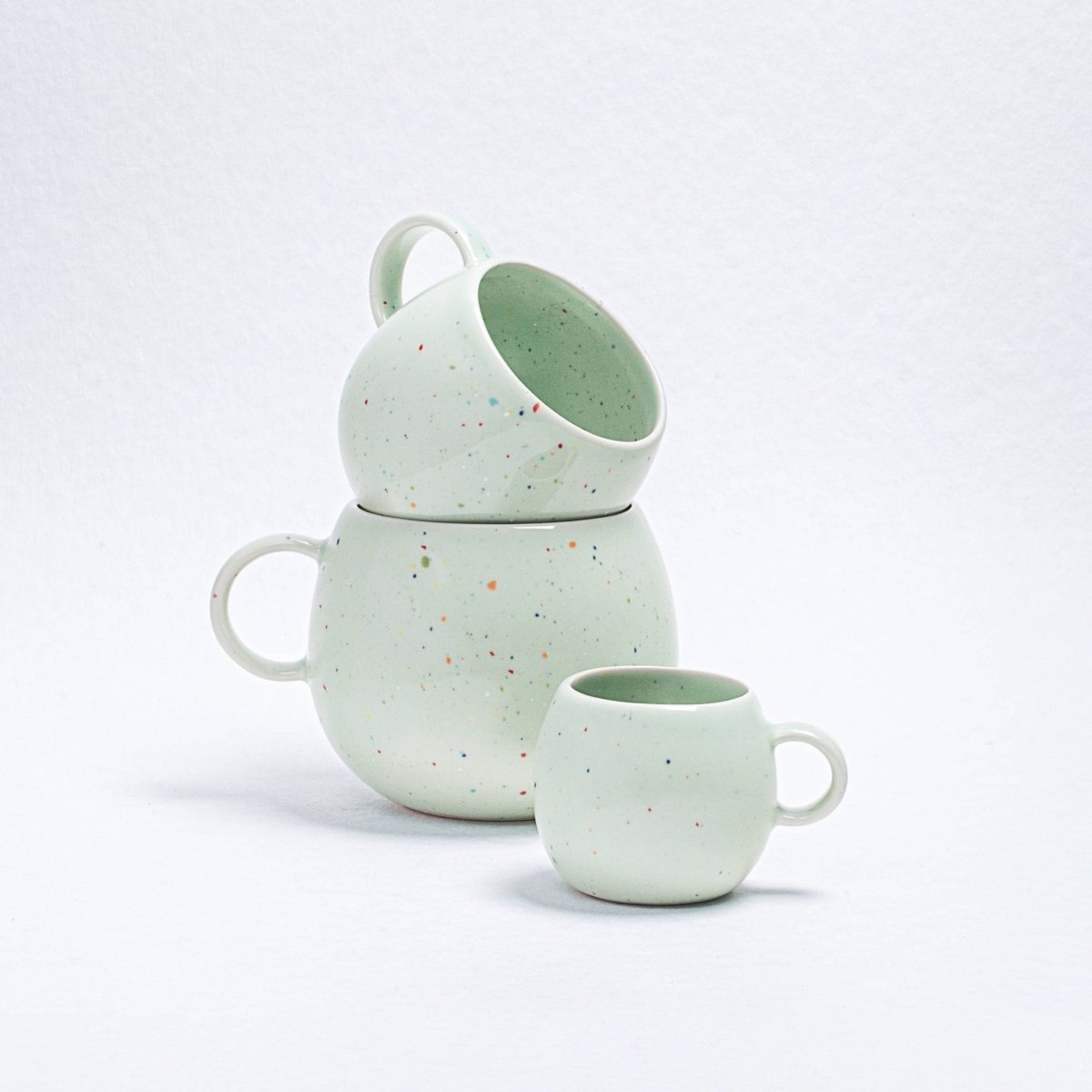 Egg Back Home - NEW PARTY Tasse (500 ml) Grün - ROSA ECK - Grün, ,