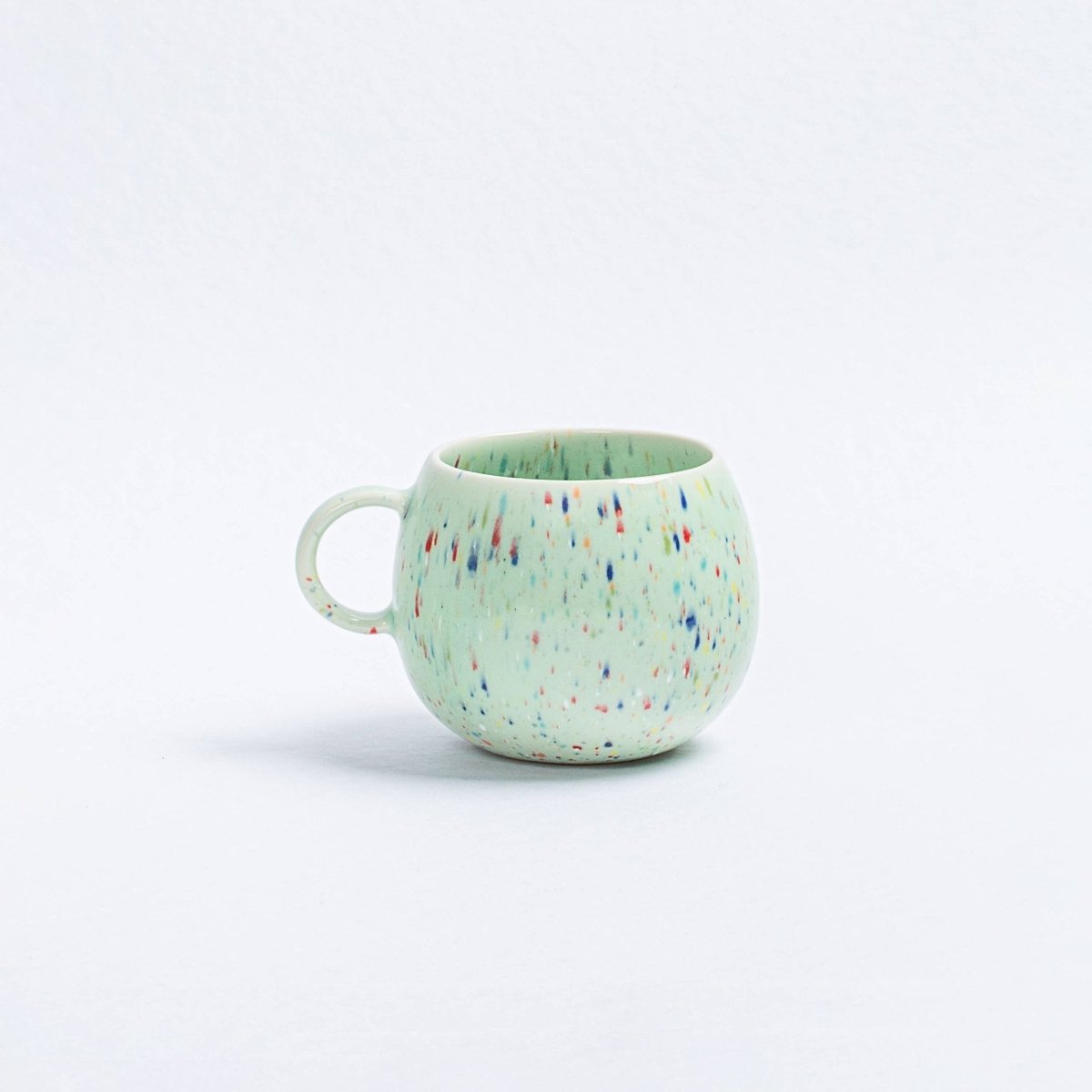 NEW PARTY Große Tasse (500 ml) • Grün