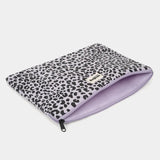 Hindbag - AVA M Laptoptasche (15/16 Zoll) | Lila Leopard - Laptoptasche - ROSA ECK Concept Store