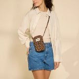 Hindbag - BILL Handytasche | Leopard Cannelle - Handytasche - ROSA ECK Concept Store