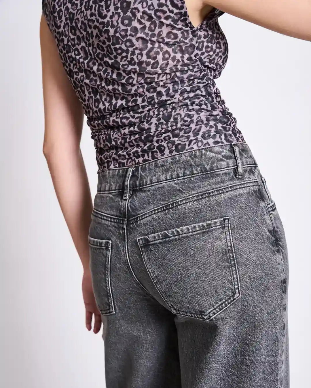 JAN ‘N JUNE - RUFFLE TOP LAGUNA LEO PRINT - Top - ROSA ECK Concept Store