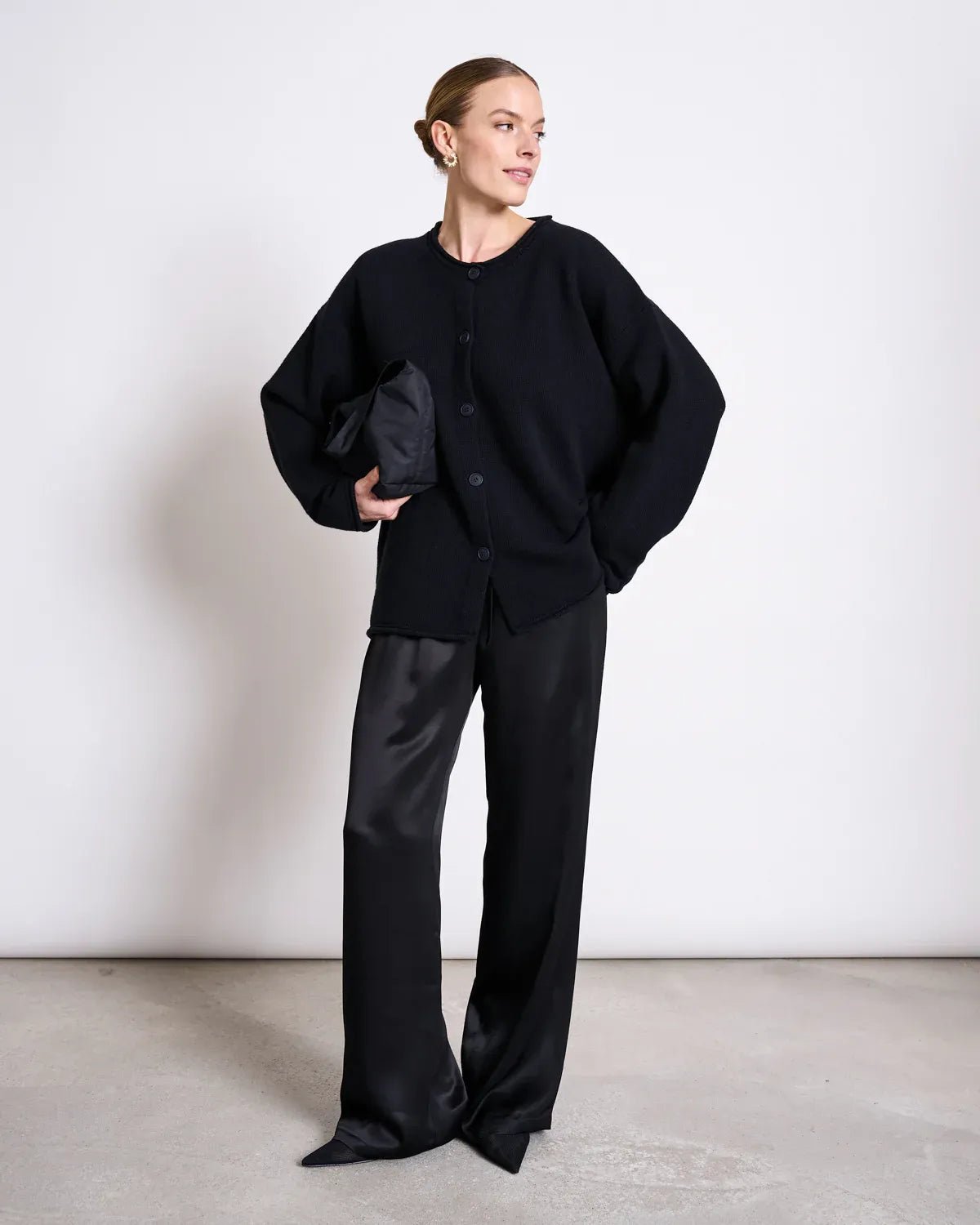 JAN ‘N JUNE - TINCO Cardigan Oversized Merino • Schwarz - Cardigan - ROSA ECK Concept Store