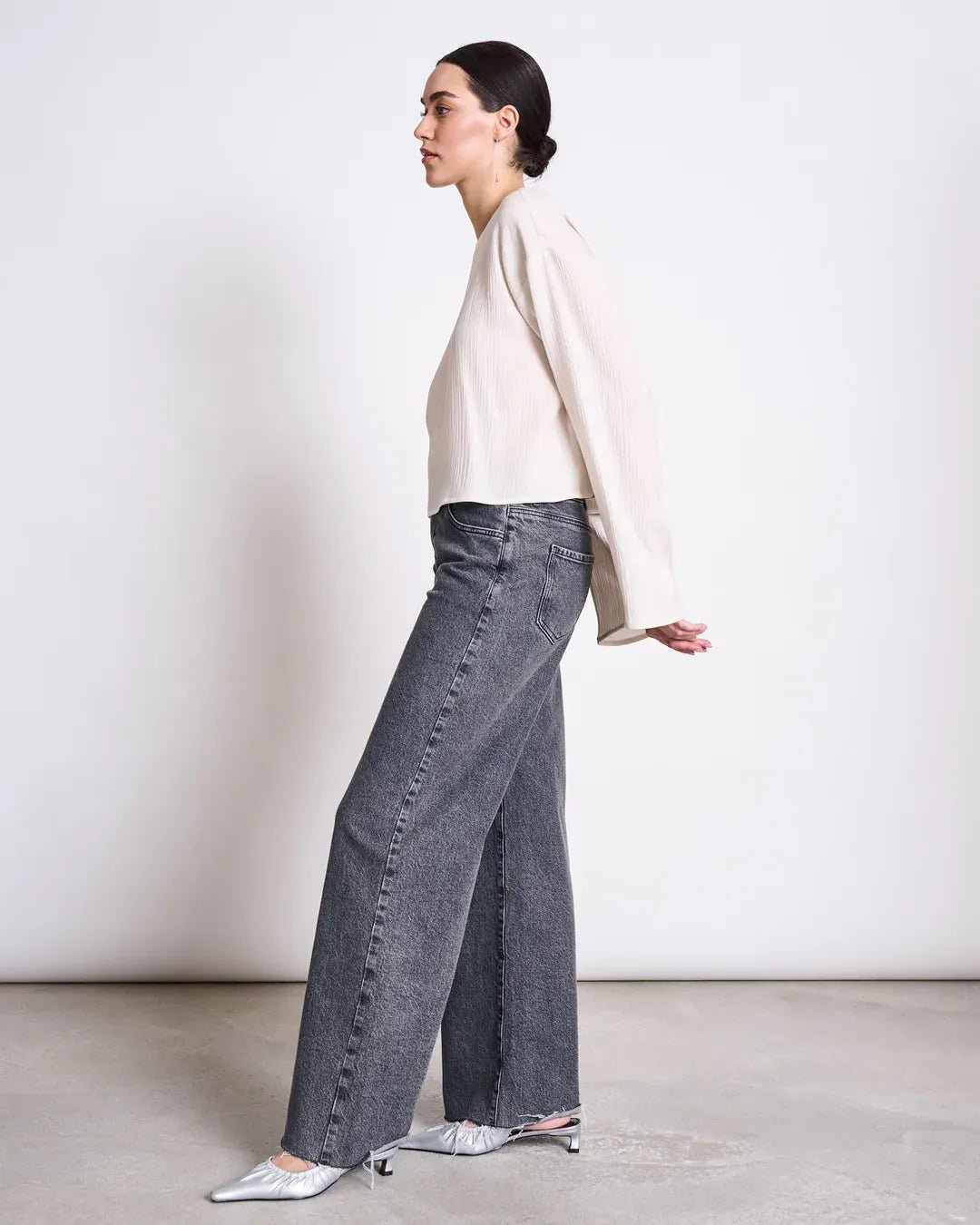 JAN ‘N JUNE - YAME Crinkle Bluse • Offwhite - ROSA ECK Concept Store