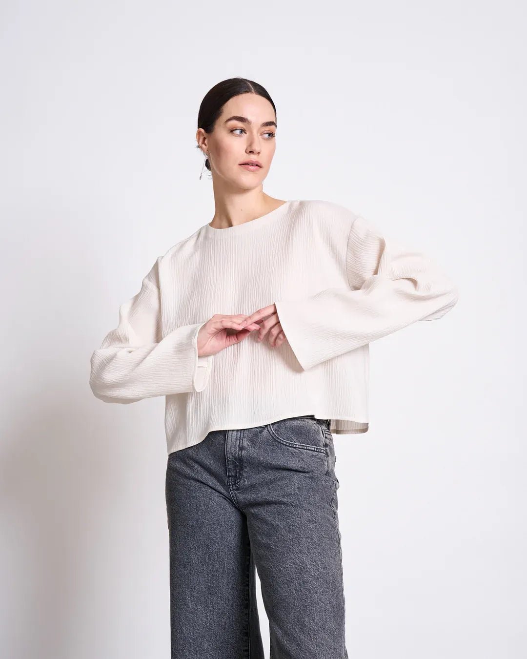 JAN ‘N JUNE - YAME Crinkle Bluse • Offwhite - ROSA ECK Concept Store