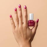 Kia - Charlotta - BUTTERFLY KISSES Nagellack – Kirschrot - Nagellack - ROSA ECK Concept Store