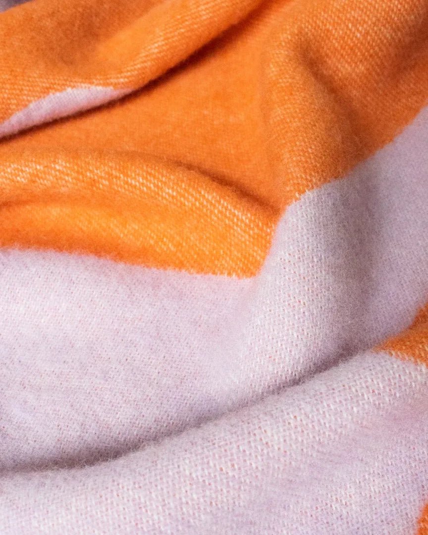 KLEKKS - KLEKKS NO. 8 Wolldecke in Orange - Sofadecke - ROSA ECK -