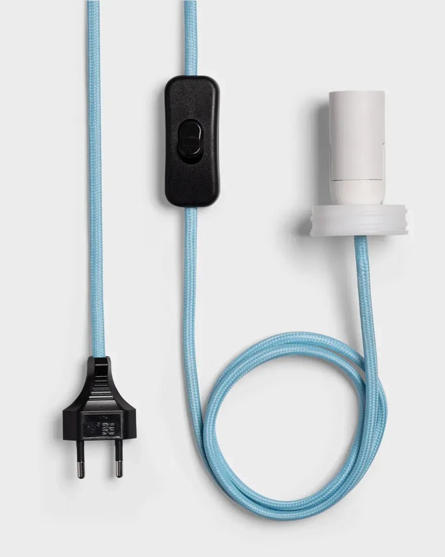&Klevering - HAT Tischlampe • blue - Tischlampe - ROSA ECK Concept Store