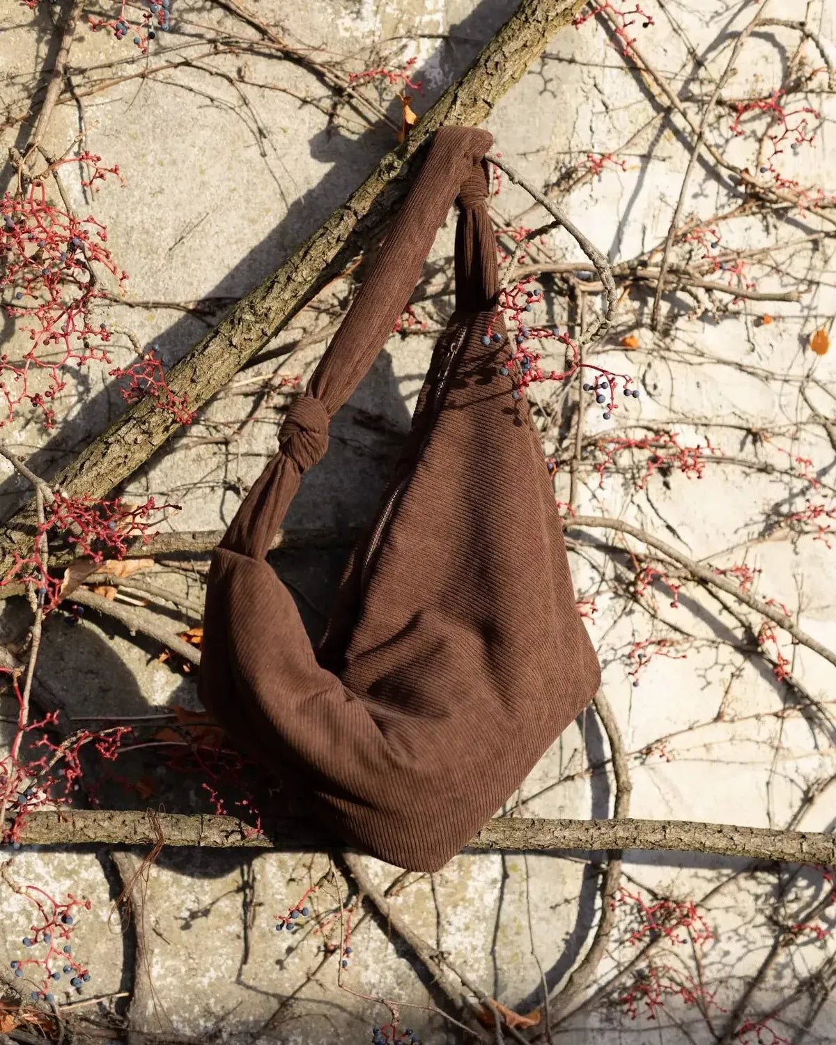 Lukkily - LUKKILY BAG 1 • Cord chocolate - Tasche - ROSA ECK Concept Store