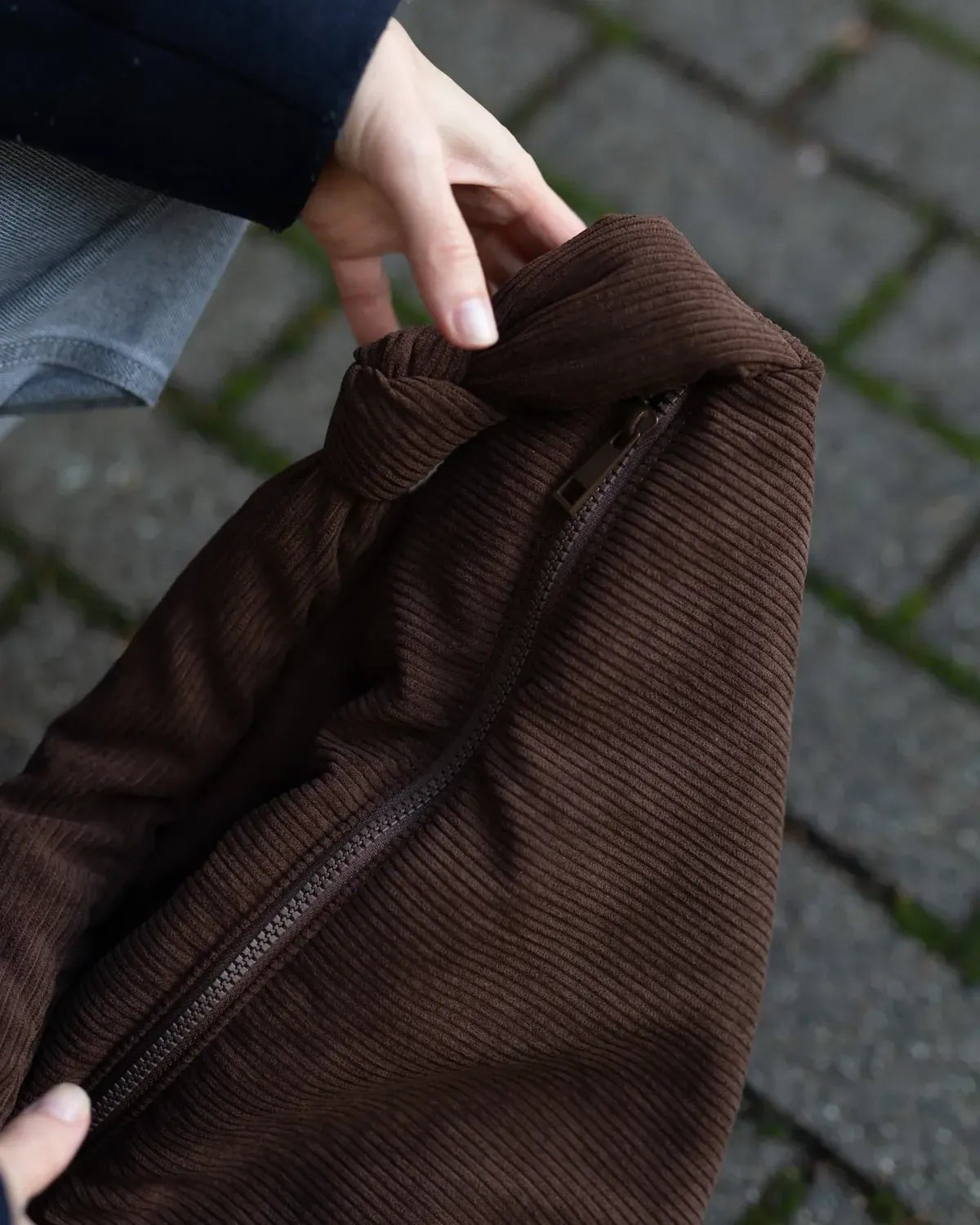 Lukkily - LUKKILY BAG 1 • Cord chocolate - Tasche - ROSA ECK Concept Store