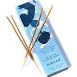 MAEGEN - SANDALWOOD Räucherstäbchen (25 Stück) - Räucherstäbchen - ROSA ECK Concept Store
