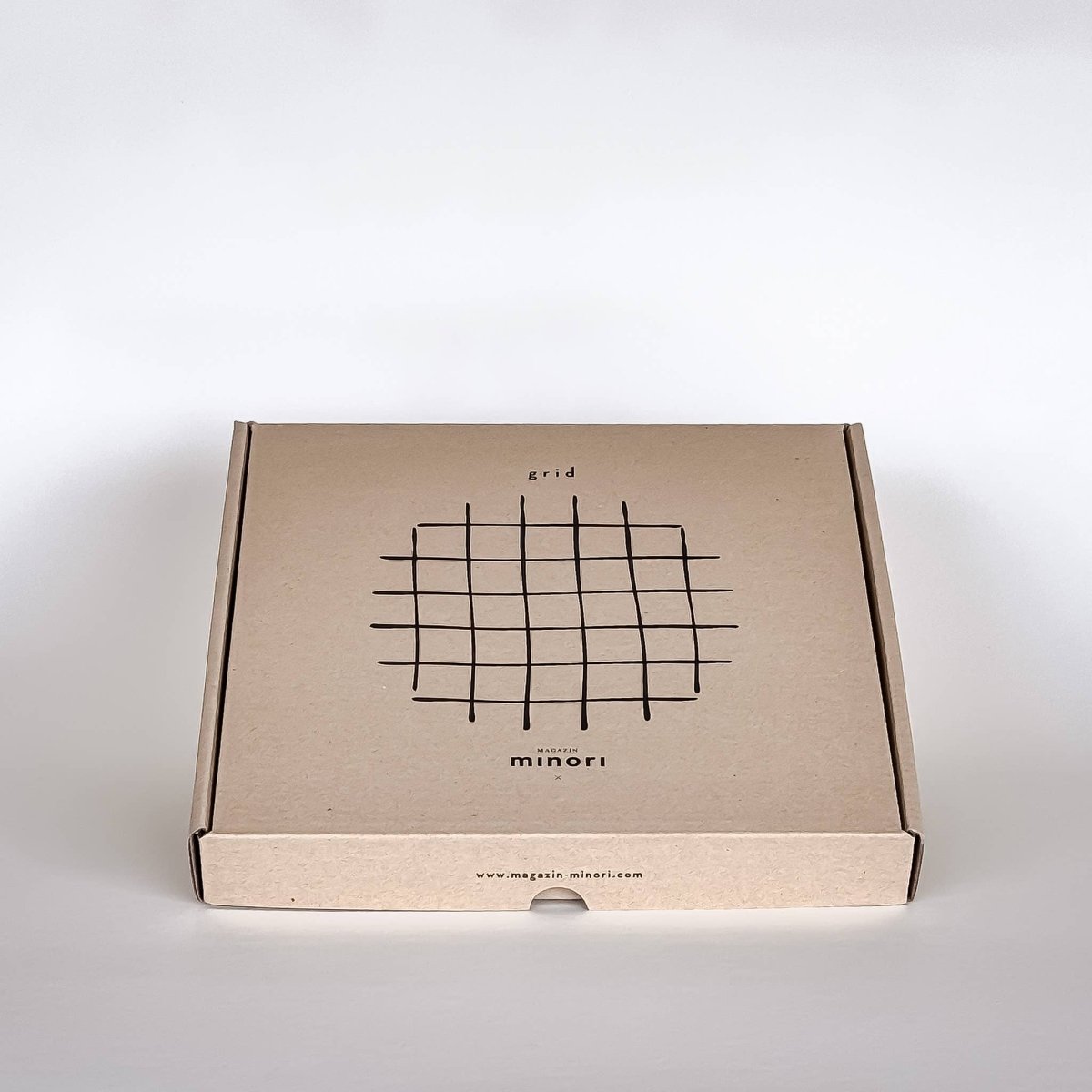 Magazin Minori - GRID Teller mit Linienraster • spiaggia yellow - Teller - ROSA ECK Concept Store