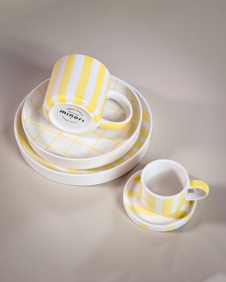 Magazin Minori - STRIPES Tasse (300 ml) • spiaggia yellow - Kaffee - und Teetasse - ROSA ECK Concept Store