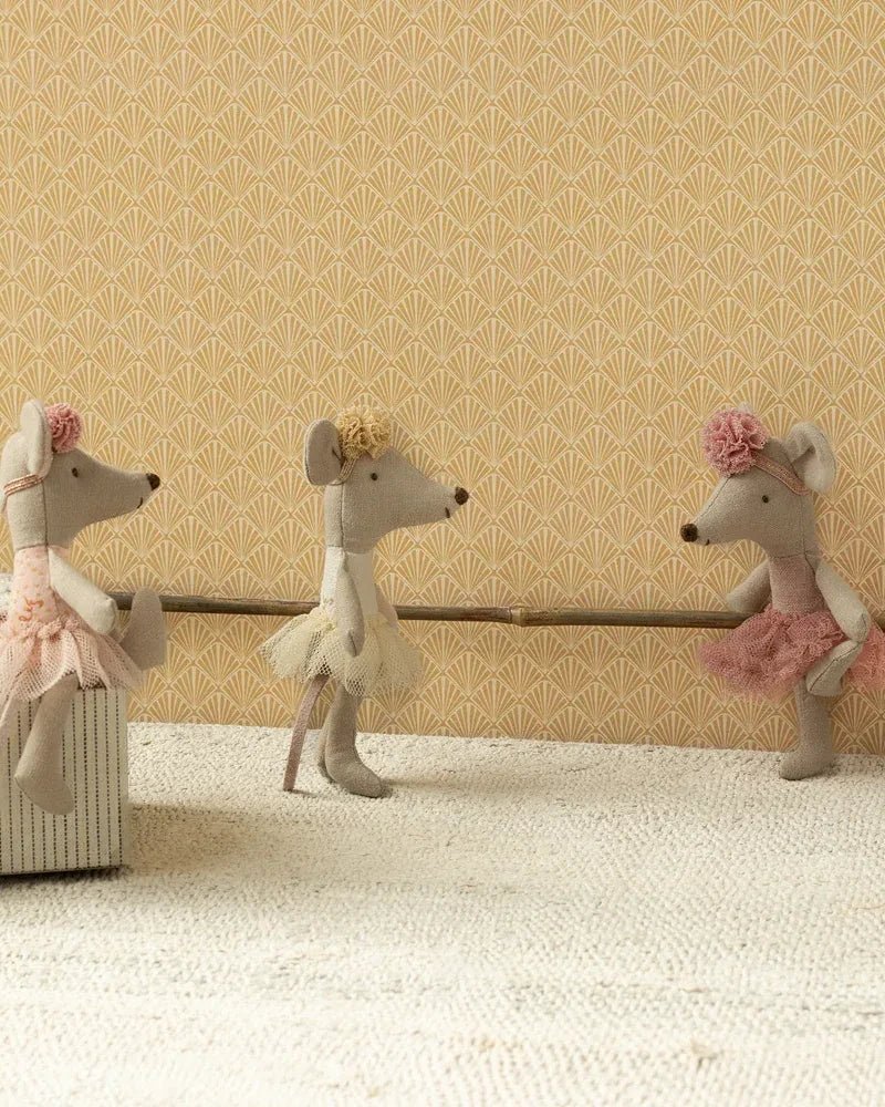 Maileg - Maileg Ballerina - Maus Kleine Schwester • Cremefarben - Spielzeug - ROSA ECK Concept Store