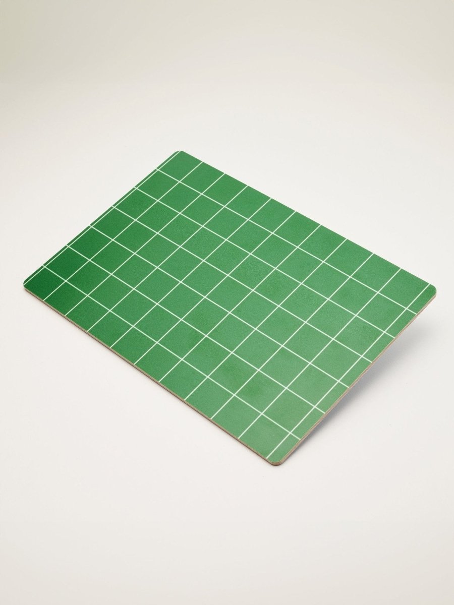 nuukk - GRID GRASGRÜN Frühstücksbrettchen - ROSA ECK - Andrea Hild, Brett, Grid