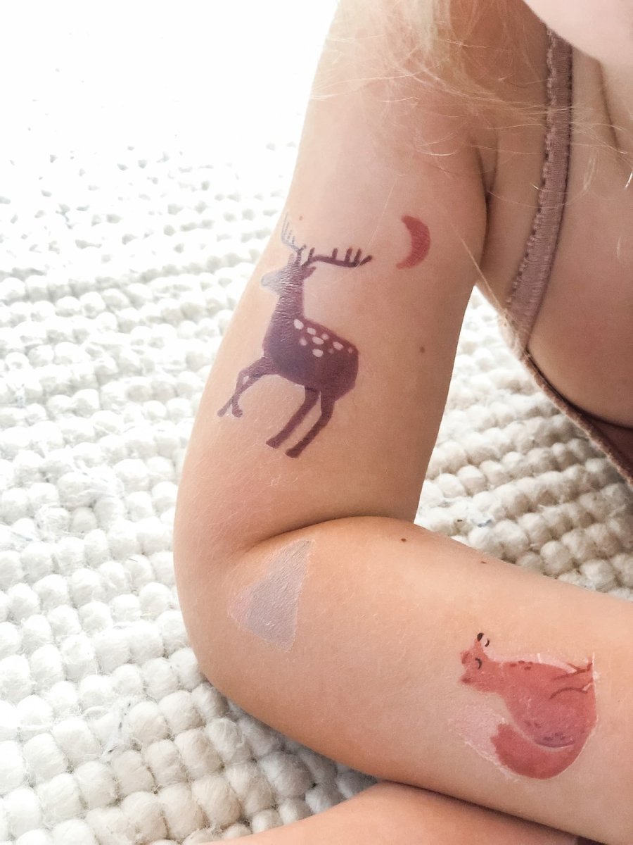 nuukk - WALDTIERE Kindertattoos - ROSA ECK - 1.32, Elena Comte,