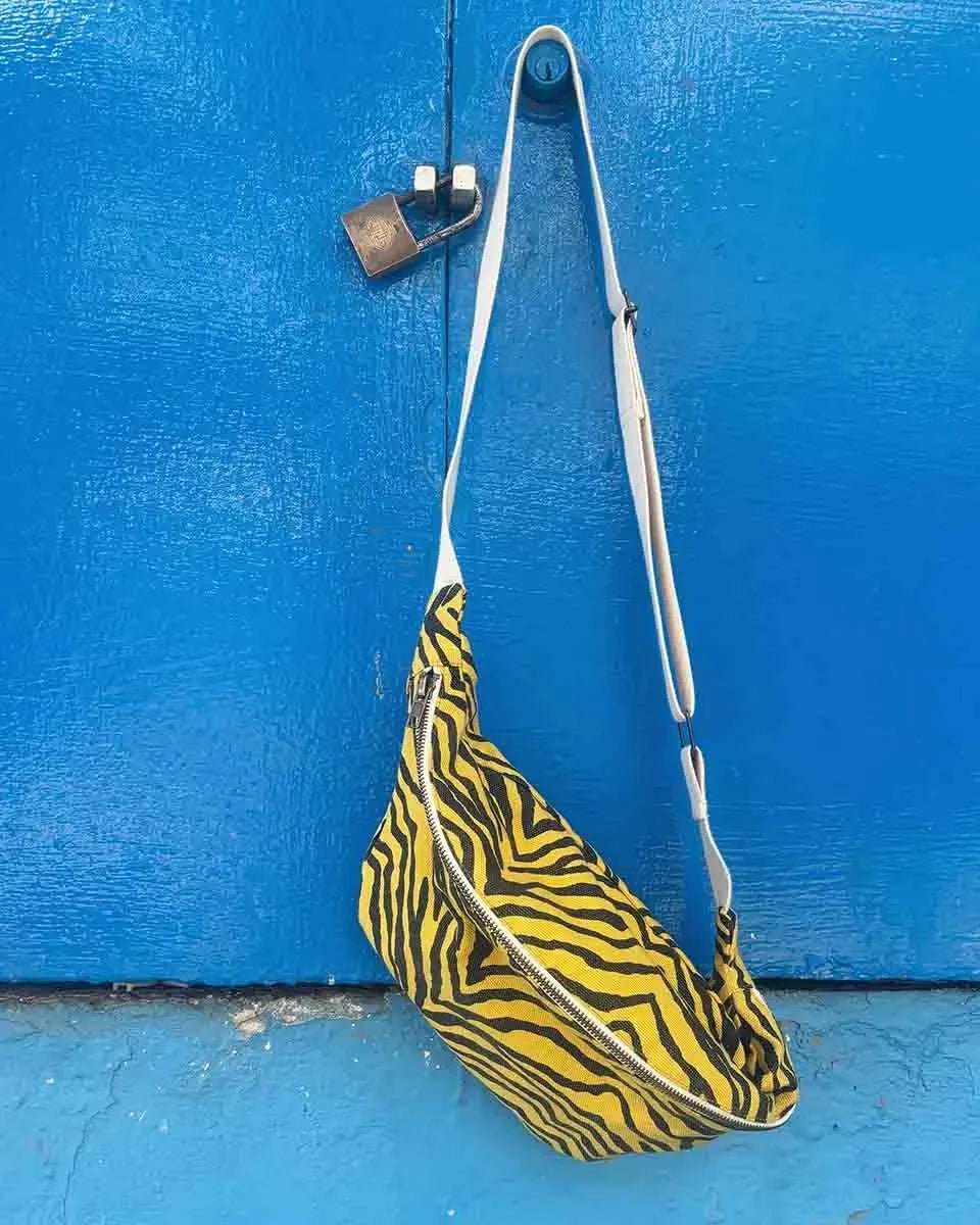 Rose in April - BANANA Bauchtasche • Zebra Bambou/Black - Bauchtasche - ROSA ECK