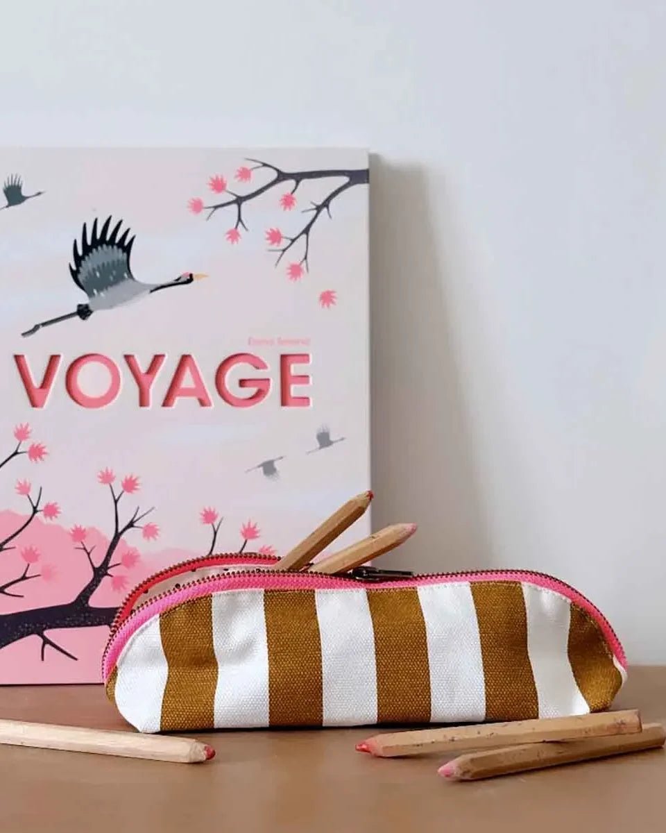 Rose in April - GASTON Federmäppchen • Stripes Ecru/Caramel - Federmäppchen - ROSA ECK