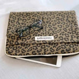 Rose in April - OCTAVE Laptoptasche (13/14 Zoll) • Leo Olive - Laptoptasche - ROSA ECK Concept Store