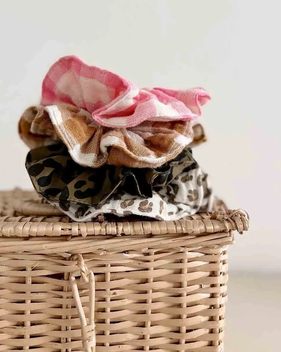 Rose in April - SCRUNCHIE Haargummi | Vichy Ecru - Neon Pink - ROSA ECK Concept Store