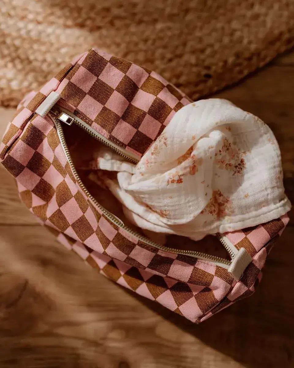 Rose in April - VIC Kulturbeutel • Checks Strawberry/Caramel - Beutel - ROSA ECK Concept Store