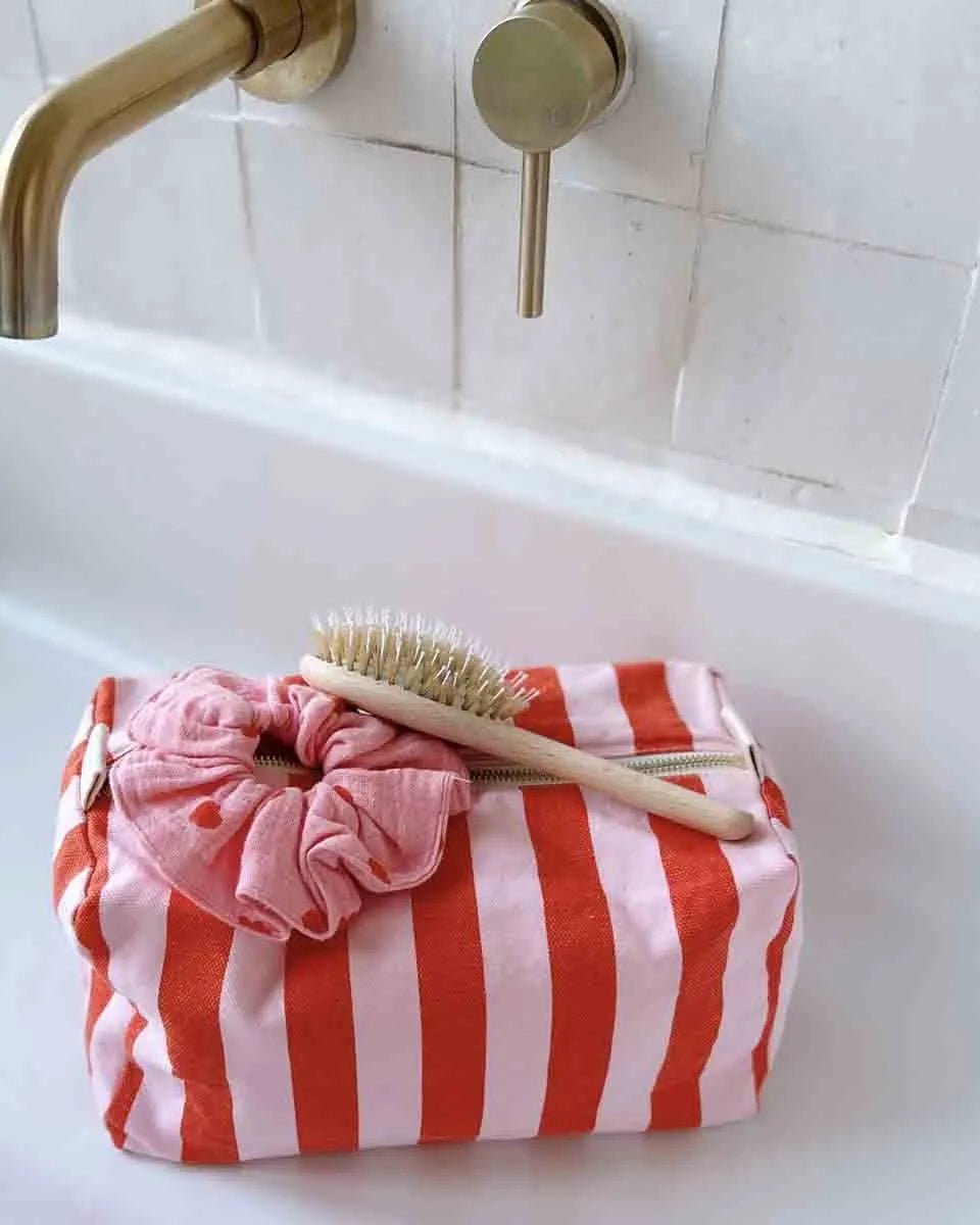 Rose in April - VIC Kulturbeutel • Stripes Candy Pink / Red - Beutel - ROSA ECK Concept Store