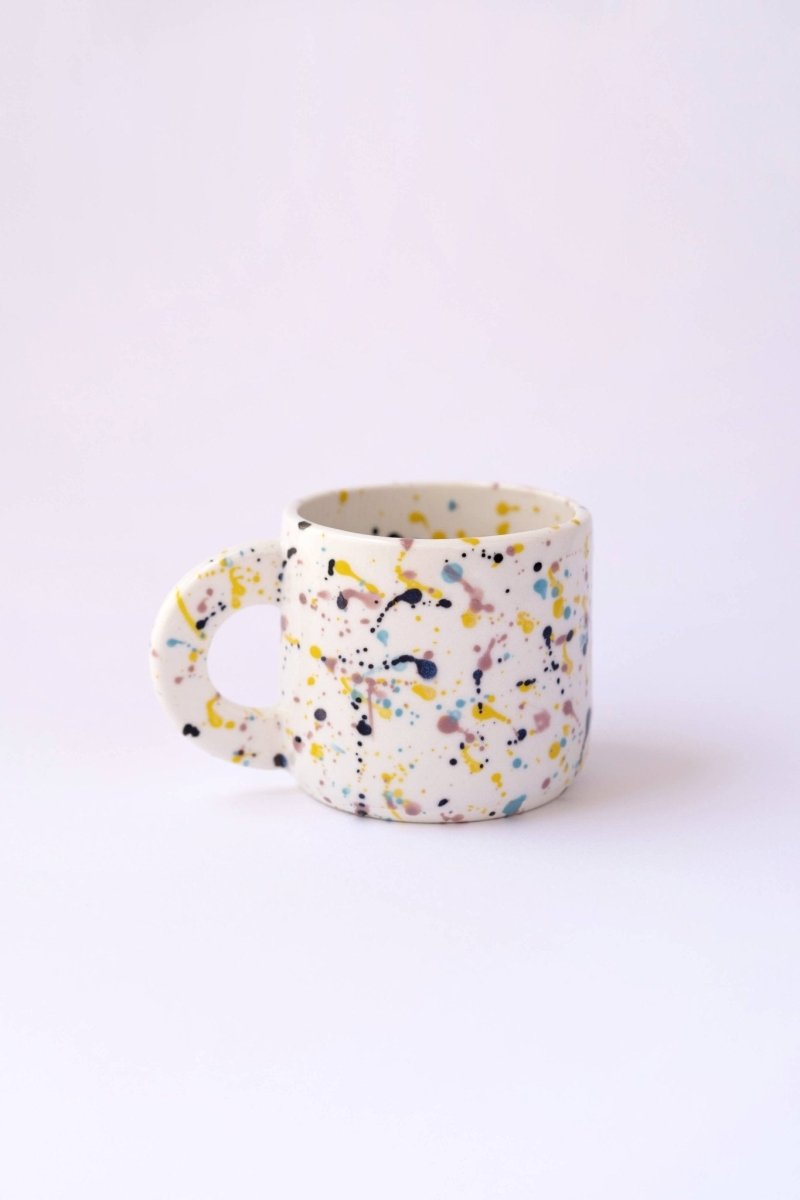 Textura Ceramics - Porzellanbecher Weiß/Bunt gesprenkelt - ROSA ECK - Bunt, Porzellan, Weiß
