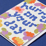 Wrap - HURRAY ON YOUR DAY Geprägte Geburtstagskarte - Grußkarte - ROSA ECK Concept Store