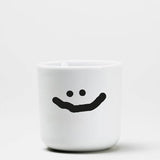 yahya studio - BIPOLAR Becher aus Porzellan - ROSA ECK - Smiley, Tasse,