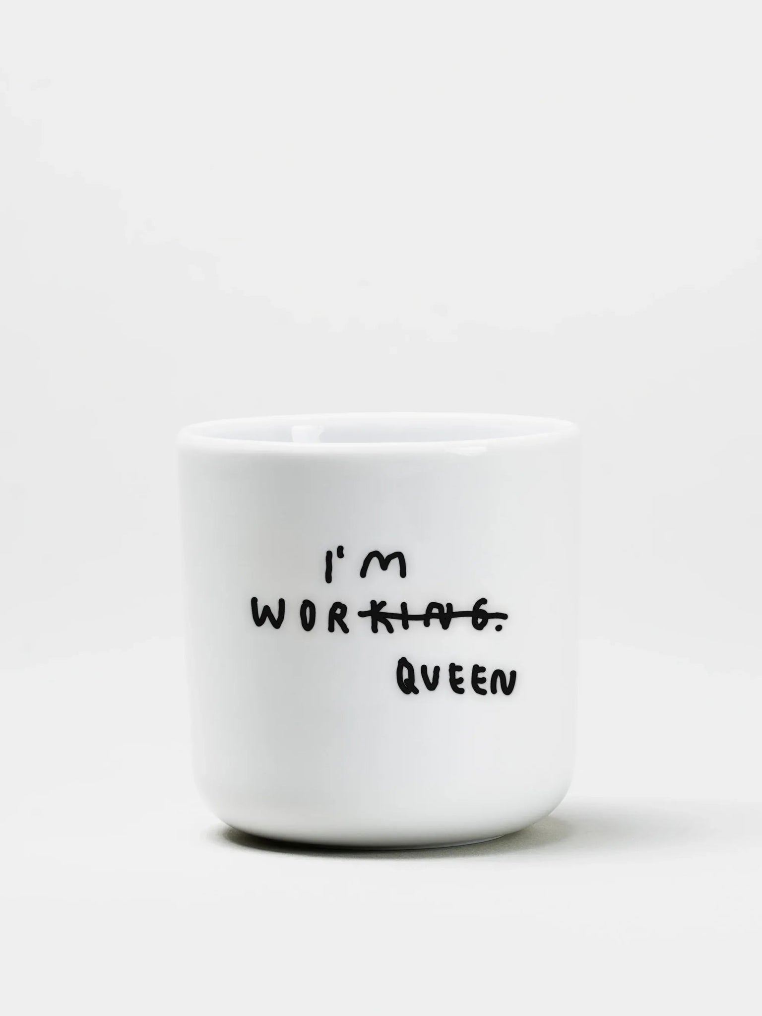 yahya studio - I'M WORQUEEN Becher aus Porzellan - Kaffee - und Teetasse - ROSA ECK - Cup, ,