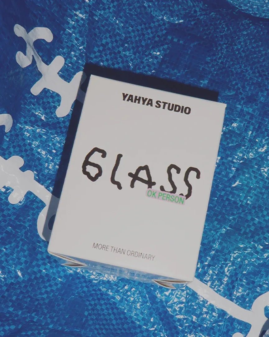 yahya studio - OK PERSON Großes Trinkglas mit Spruch - Trinkglas - ROSA ECK Concept Store