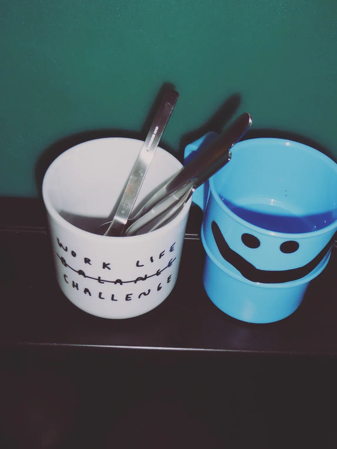 yahya studio - WORK LIFE CHALLENGE Becher aus Porzellan - Kaffee - und Teetasse - ROSA ECK - Cup, ,