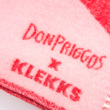KLEKKS × donpriggos NO. 33 Wolldecke • Rot/Rosa