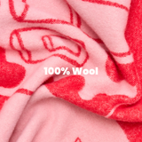 KLEKKS × donpriggos NO. 33 Wolldecke • Rot/Rosa