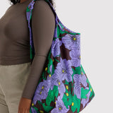 BIG BAGGU Große Einkaufstasche • Maroon Poppy