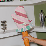 Ofenhandschuh mit Rüschen • Rot/Blau