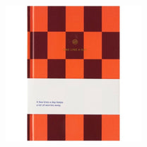 A - Journal Stationery - ONE LINE A DAY Kleines Tagebuch | Checkered - Notizbuch - ROSA ECK - Hardcover, kariert, Orange